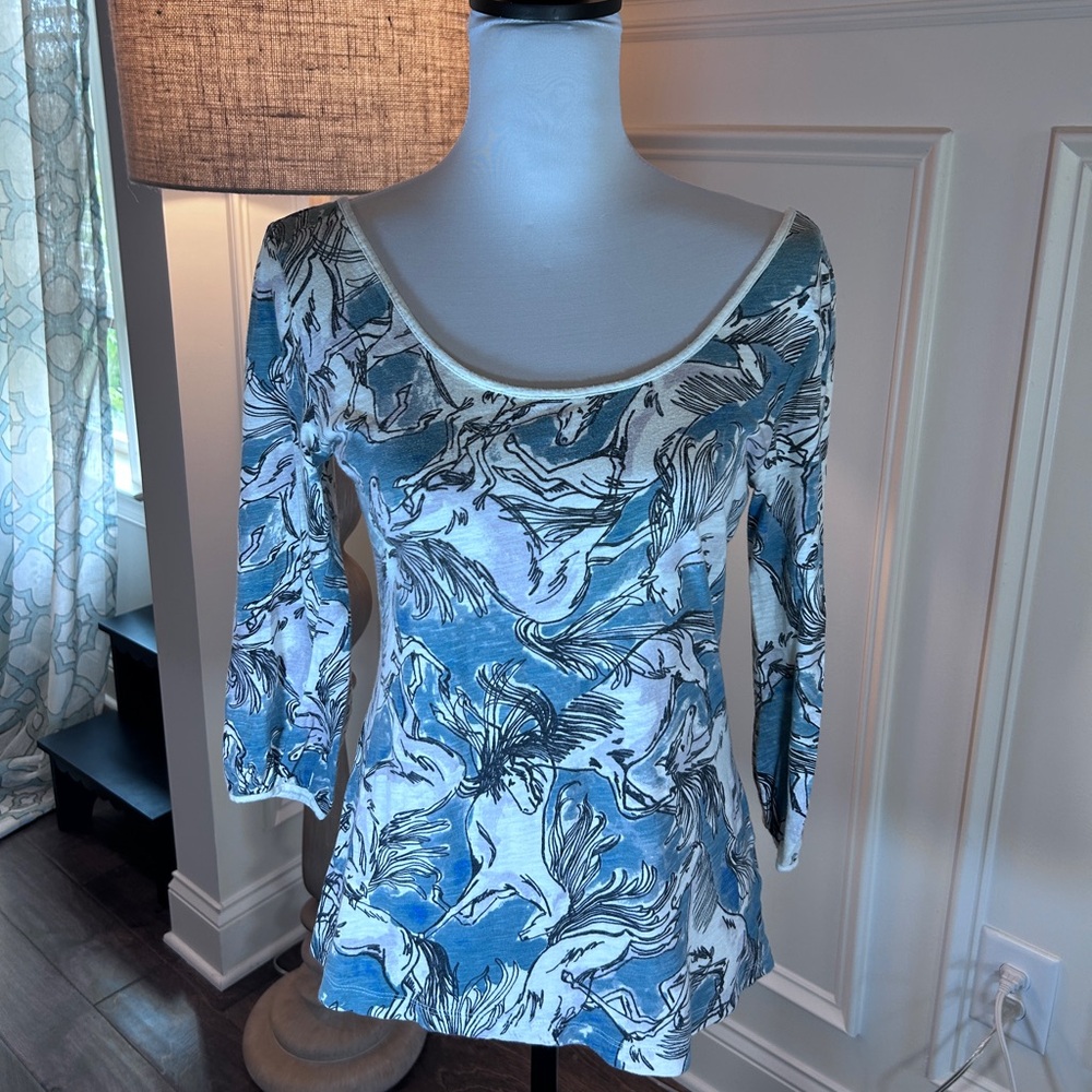 Anthropologie EUC off the shoulder crew neck with cute scrunchie around blouse